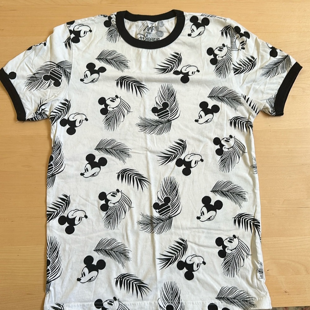 Disney Mickey Ringer Tshirt Palms